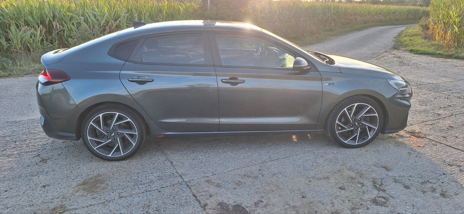 Hyundai I 30 Fastback 1.5 T-GDI 159 pk N-Line, Voorwielaandrijving, Dealer onderhouden, Alcantara, Particulier
