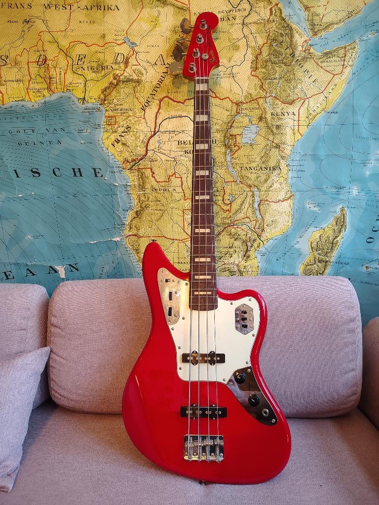 Fender Jaguar hot rod red bass, Enlèvement, Comme neuf, Acoustique