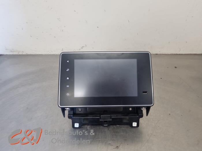 Radio van een Renault Trafic, Gebruikt, -, Renault, -