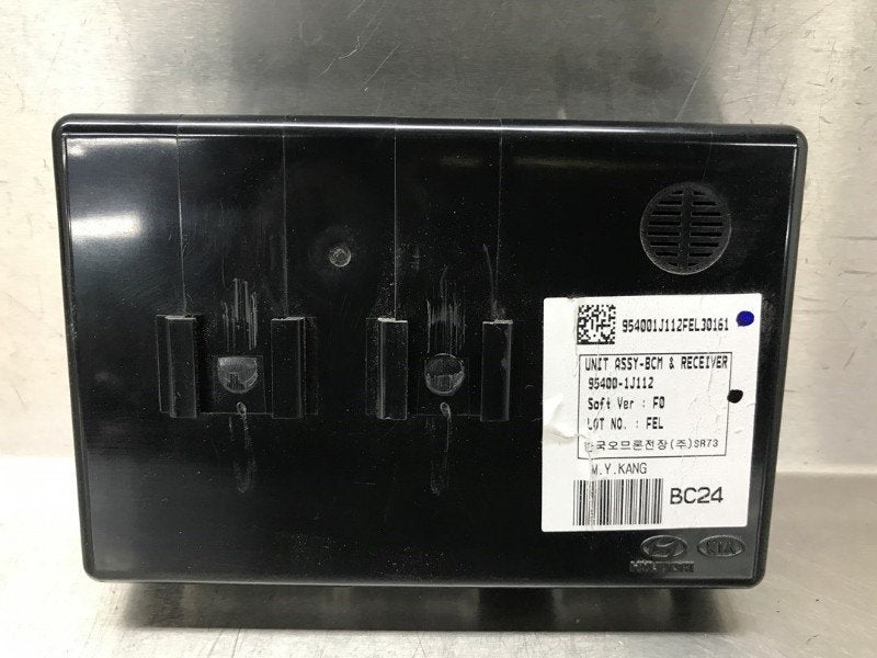 ORDINATEUR UNITE COMMANDE ELECTRONIQUE i20 (|954001J112|), Utilisé, Hyundai
