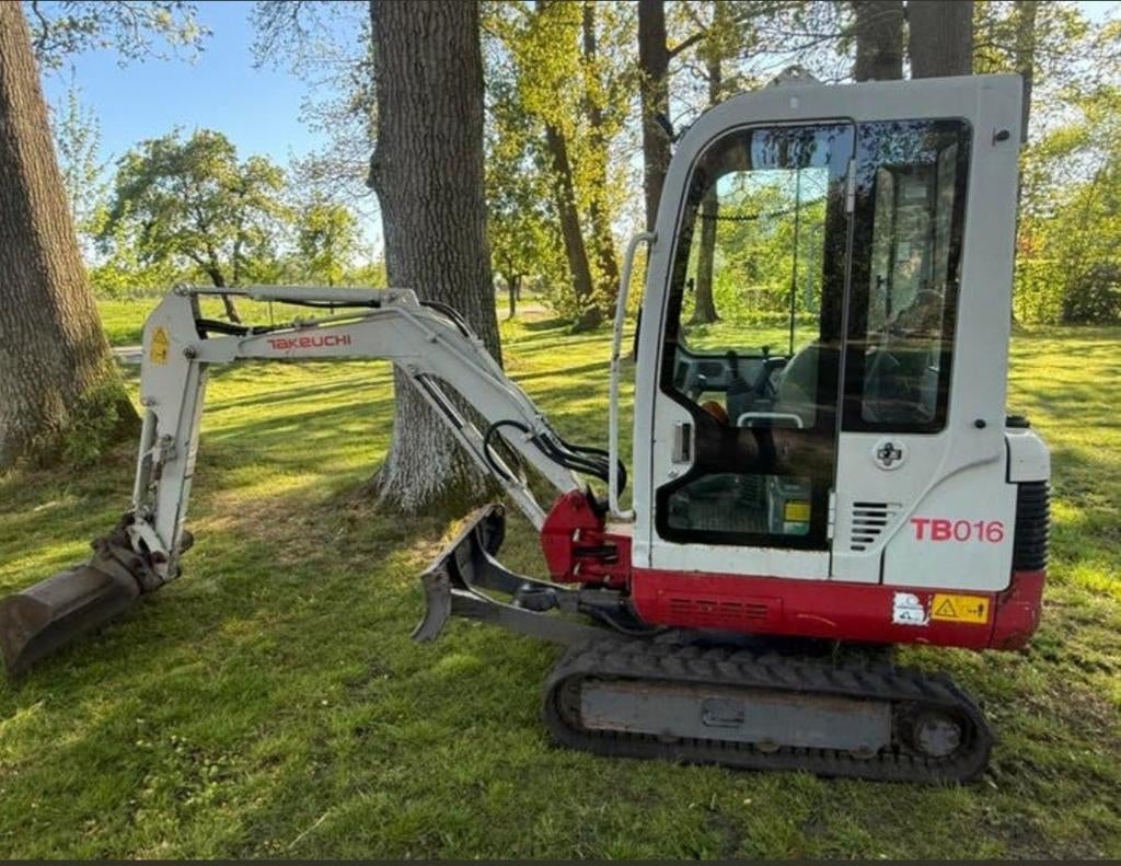 Minipelle Takeuchi TB016, Enlèvement ou Envoi, Excavatrice