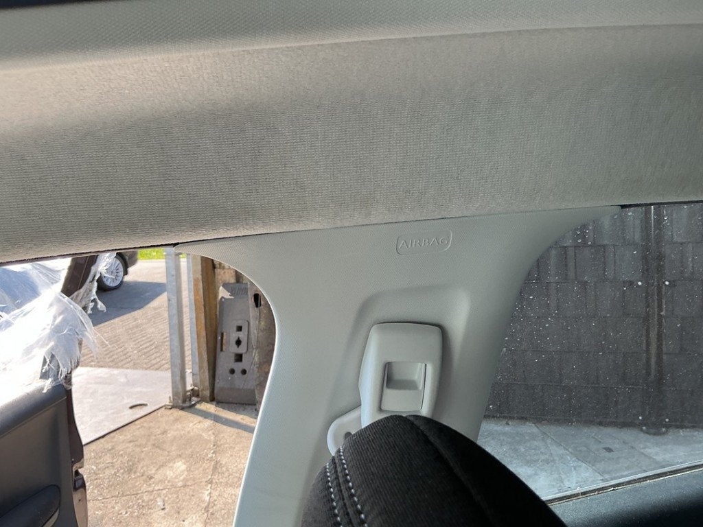 AIRBAG TOIT DROIT 208 I (CA / CC / CK / CL) (|9672917780|), Kontakt-peugeot@peugeot.com, Utilisé, Peugeot Deutschland GmbH, Bahnhofsplatz
65423  Rüsselsheim, DE