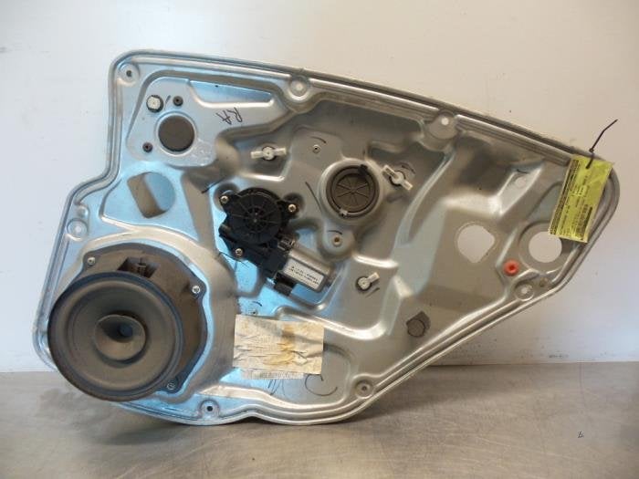 Mécanique vitre 4portes arrière droite d'un Fiat Stilo, -, 3 mois de garantie, Utilisé, Fiat