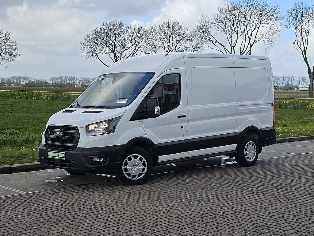 Ford Transit 350 2.0 TDCI L2H2 Trend (bj 2024), Auto's, Bestelwagens en Lichte vracht, Voorwielaandrijving, Stof, Zwart, 4 cilinders