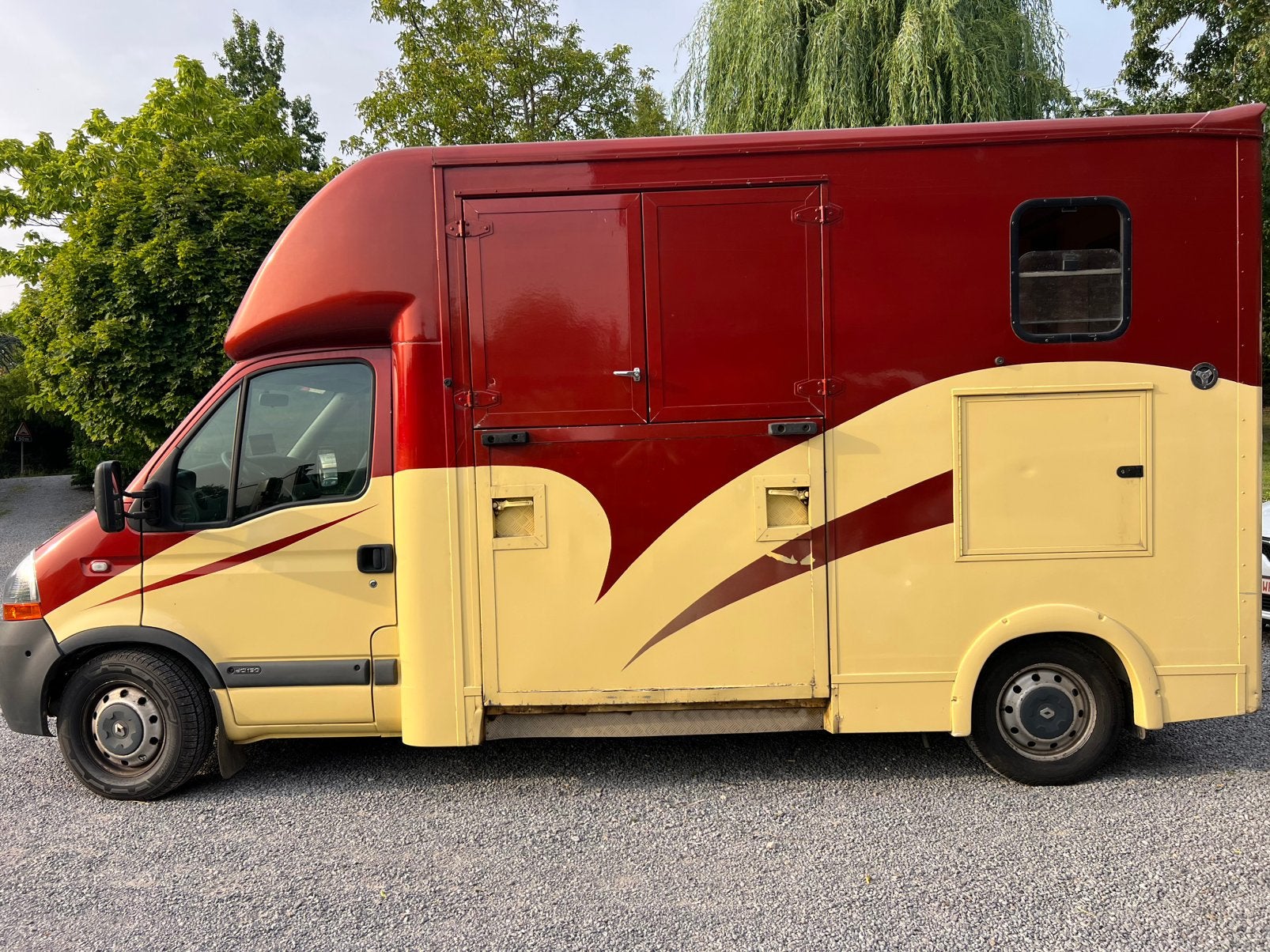 Camionnette pour 2 chevaux, Animaux & Accessoires, Enlèvement, Utilisé, Remorque 2 chevaux