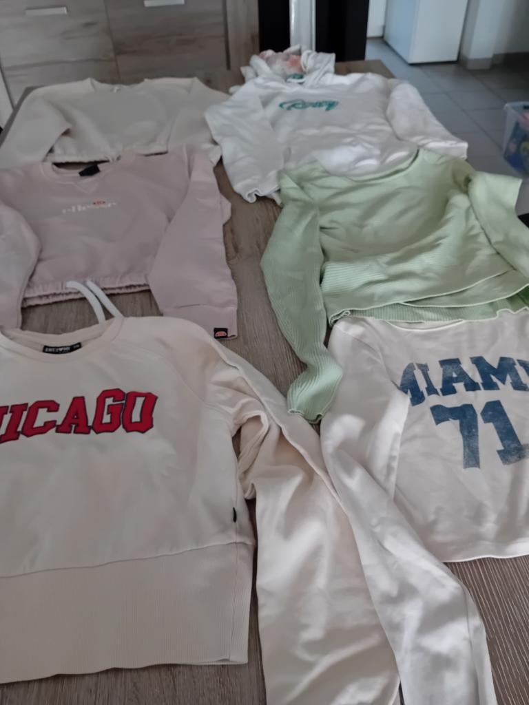 Tout lot pull 10 euros