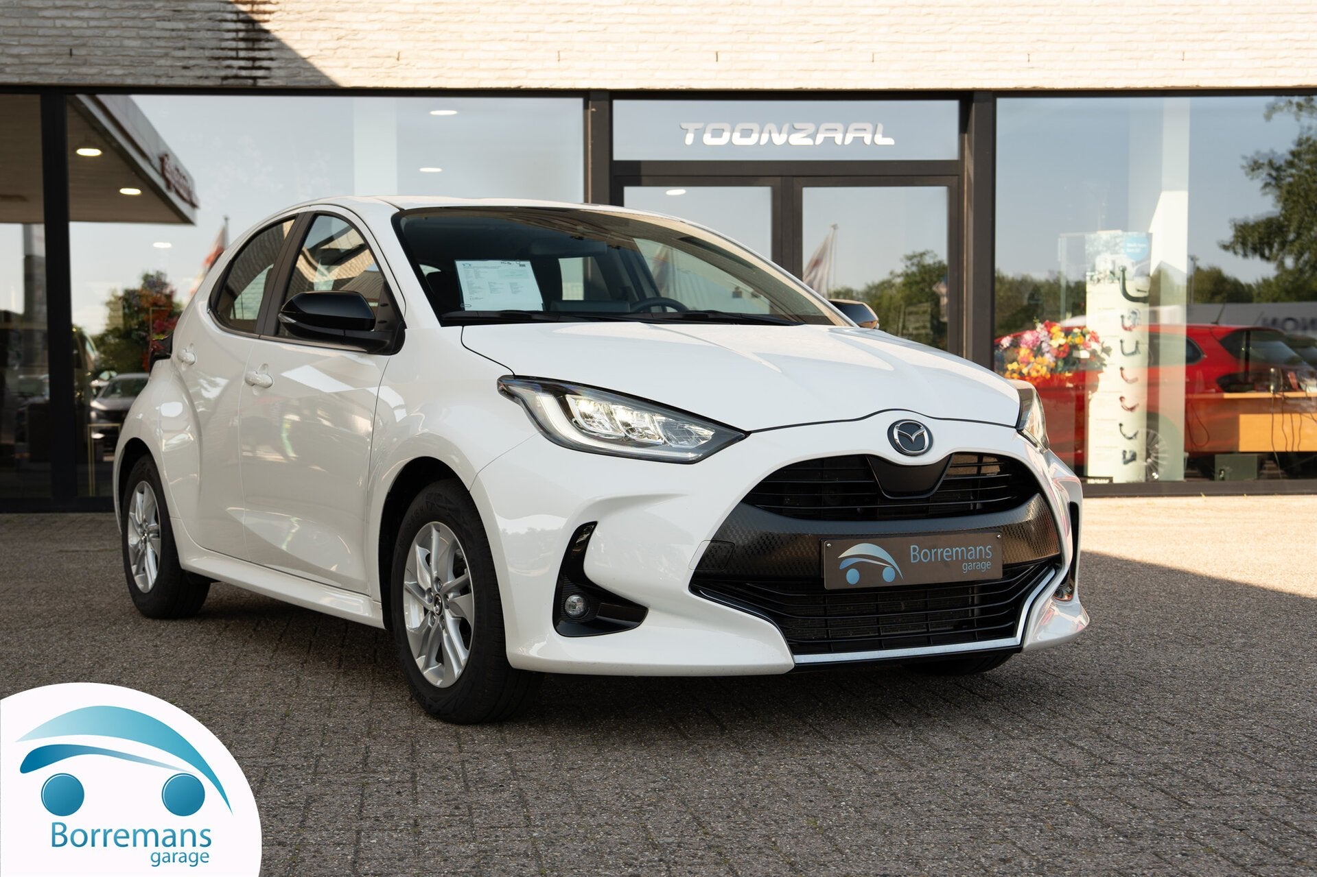 Mazda 2 Hybrid 1.5 Hybrid Agile | Automaat | Camera | CarPl, Autos, Mazda, 0 kg, Euro 6, Noir, Automatique