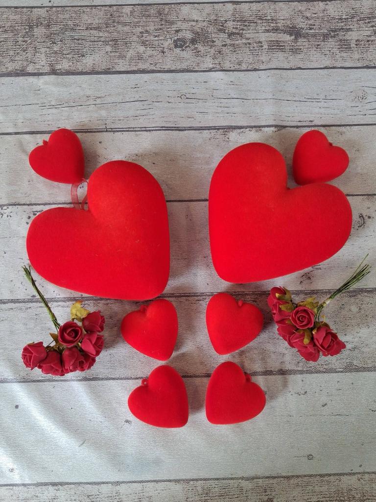 Décorations: coeurs, roses (St Valentin, mariage ou autre), Ophalen, Gebruikt
