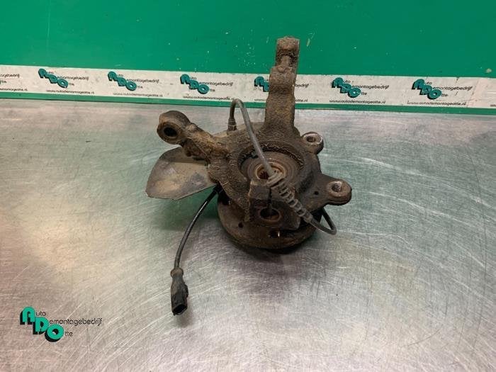 Fusee links-voor van een Renault Twingo (Twingo 07-), Gebruikt, -, Renault, -