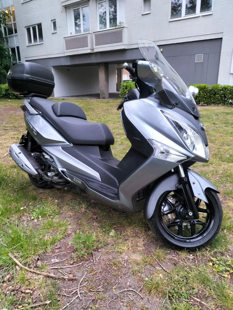 Sym Joymax 125cc 10 390 km. 09/2014, Scooter, Éclairage LED, 1 cylindre, Automatique