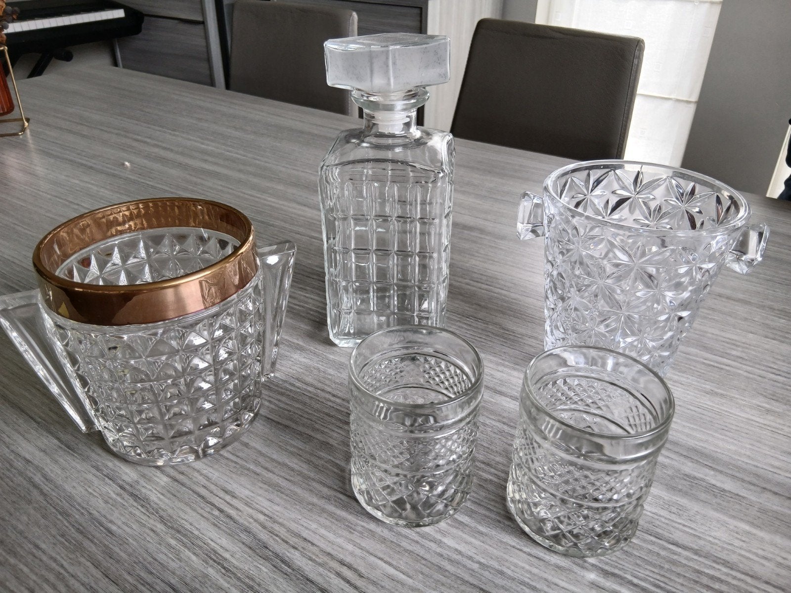Whiskeyset met ijsemmer en karaf, Enlèvement