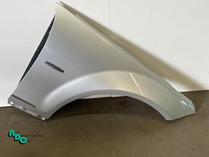 Aile avant droite d'un Mercedes C-Klasse (C-Klasse 08-) (775, Autos : Pièces & Accessoires, 3 mois de garantie, Utilisé, -, -