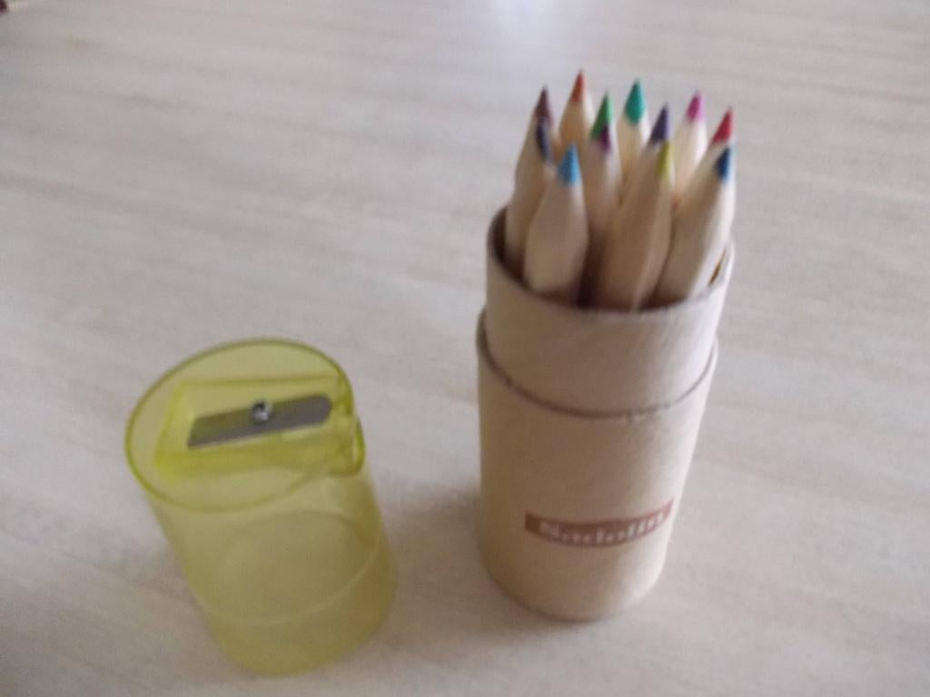 Benodigheden  voor Kleuren, Kreatief en Anderen.  NIEUW. 1€., Ophalen of Verzenden, Nieuw, Knutselen