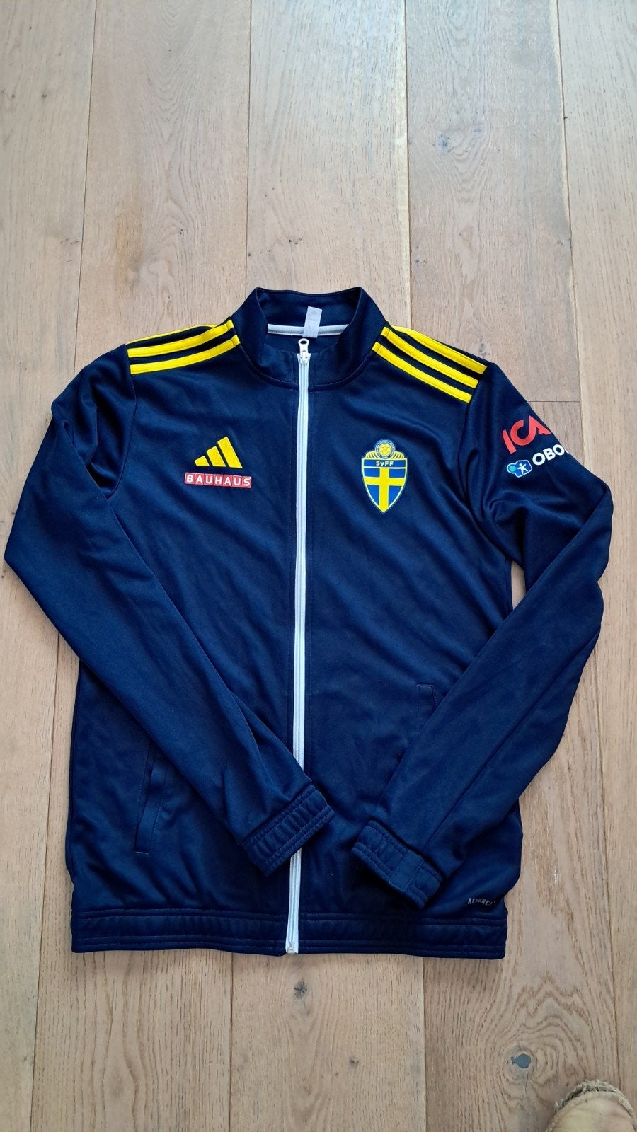 Adidas track jacket nationaal voetbalelftal Zweden, Kleding | Heren, Sportkleding, Ophalen of Verzenden, Maat 46 (S) of kleiner