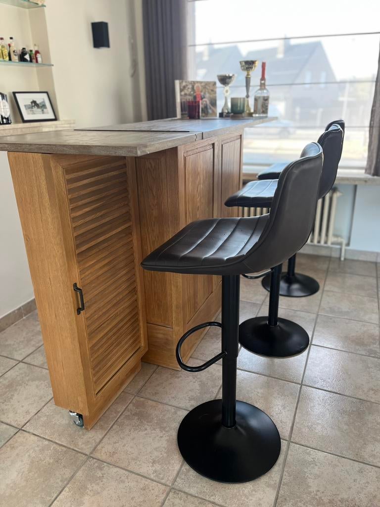 Stevige houten bar / toog te koop, Ophalen