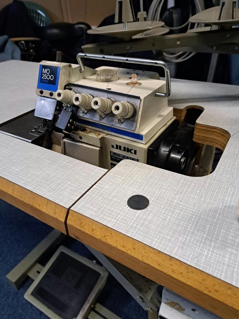 Industriele overlock, Ophalen, Gebruikt, Industrieel