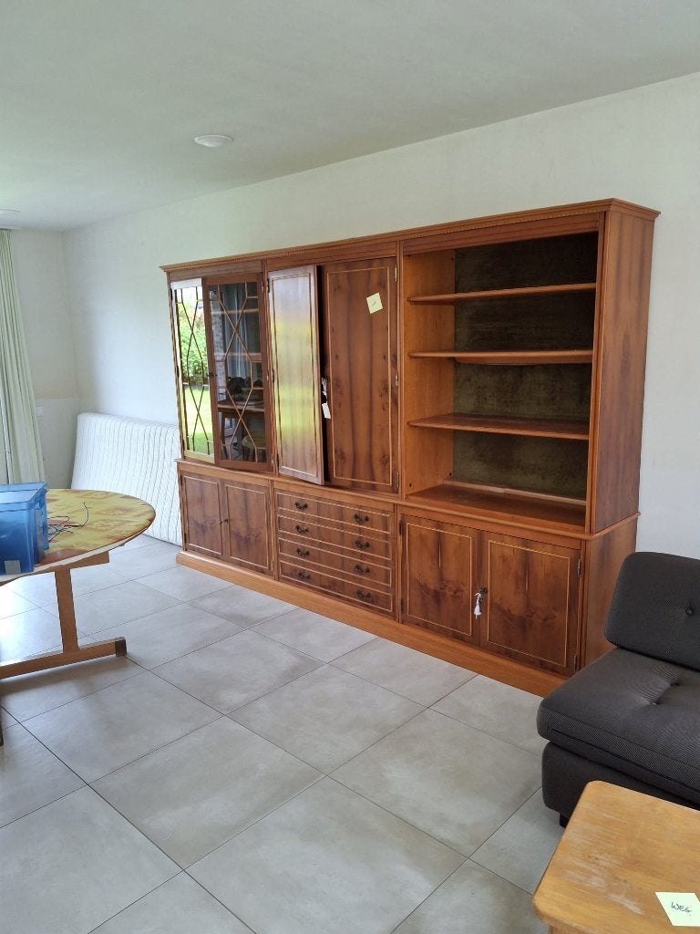 Kast, Ophalen, Gebruikt, Met deur(en), 200 cm of meer