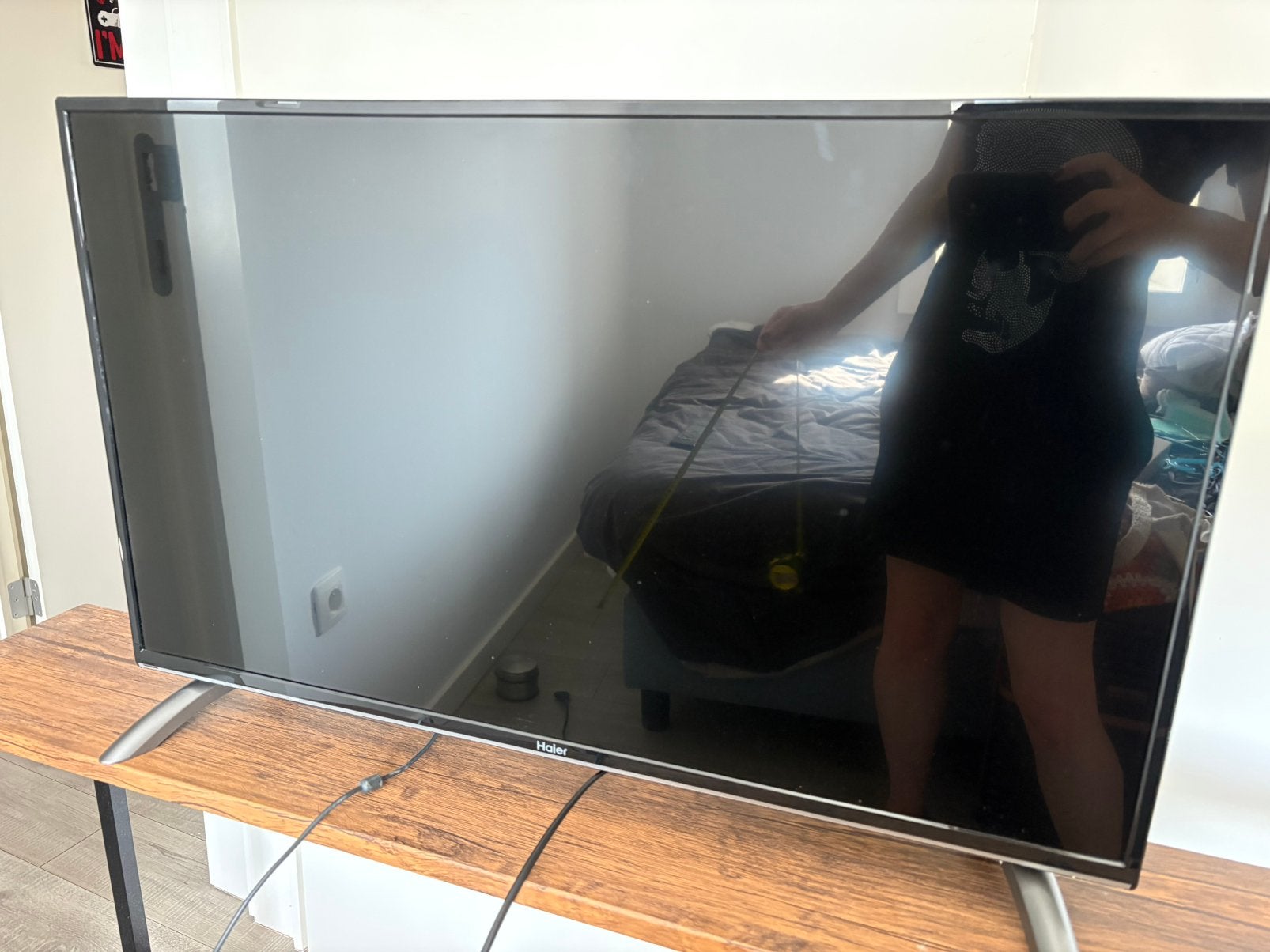 Tv Haeier 82cm, Audio, Tv en Foto, Televisies, LCD, Zo goed als nieuw, 60 tot 80 cm, Ophalen
