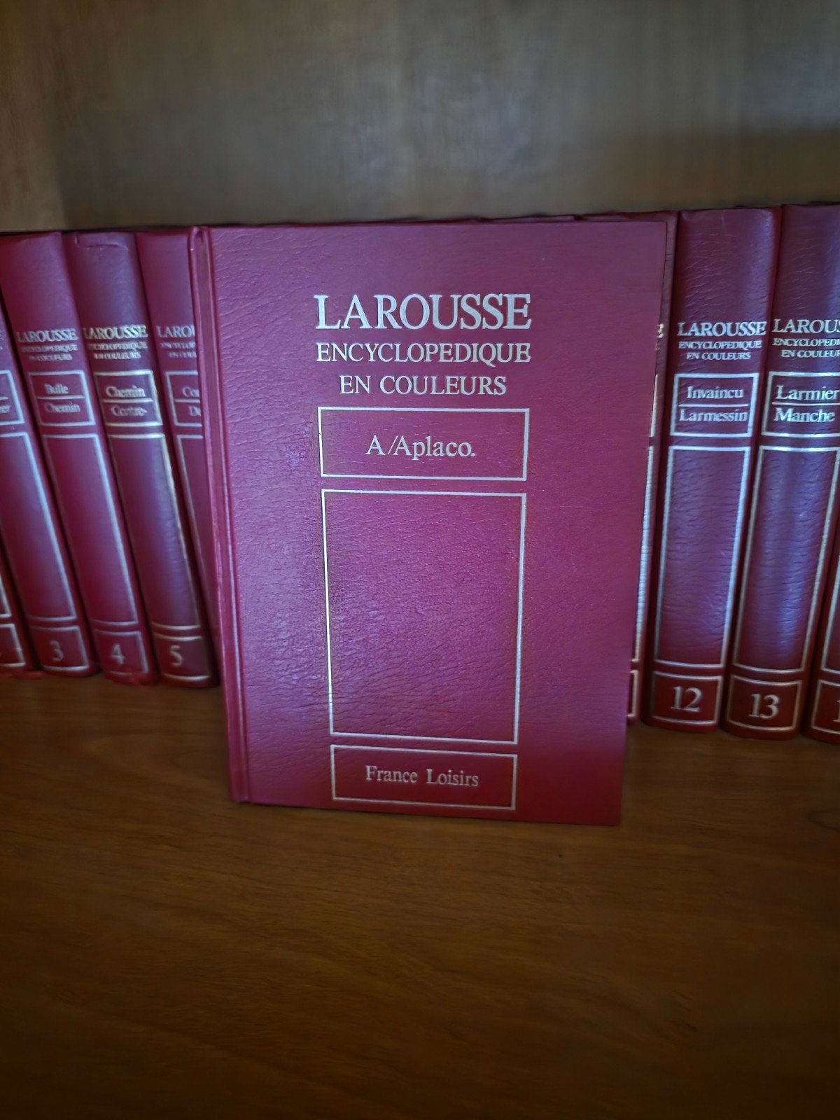 A donner encyclopédies Larousse couleur, Boeken, Ophalen