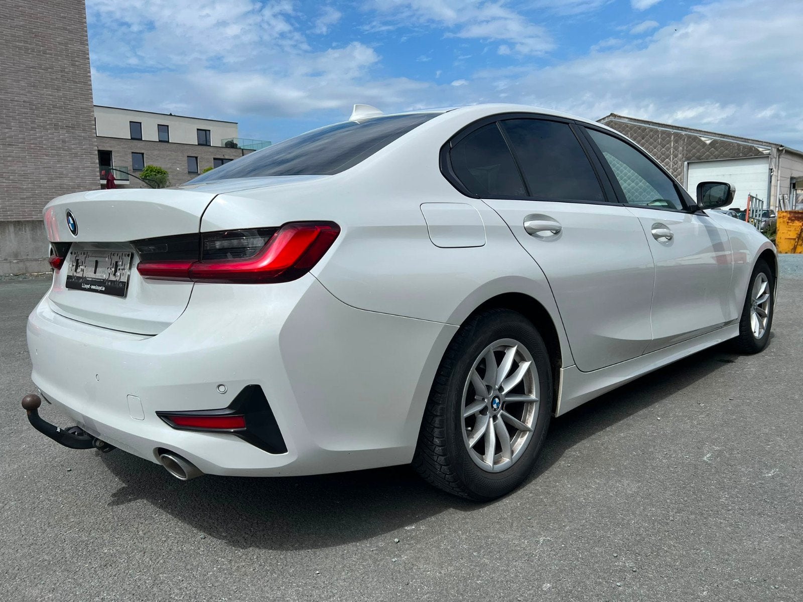 BMW 318 D EURO6D, Cuir, Achat, Entreprise, Boîte manuelle