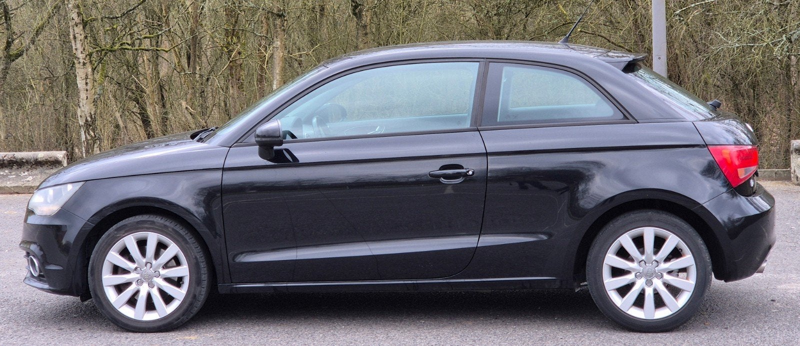 Audi A1 16tdi 2010.130mkm 1prop gps clima Ctok 5900€, Euro 5, A1, Boîte manuelle, Noir