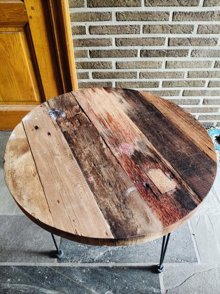 Houten tafeltje uit bijzonder materiaal..., Huis en Inrichting, Ophalen, Hout
