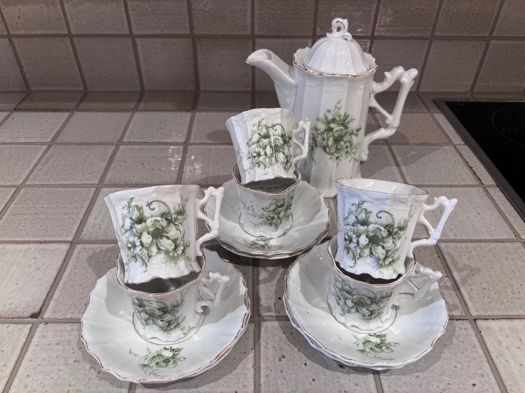Koffieservies, Ophalen