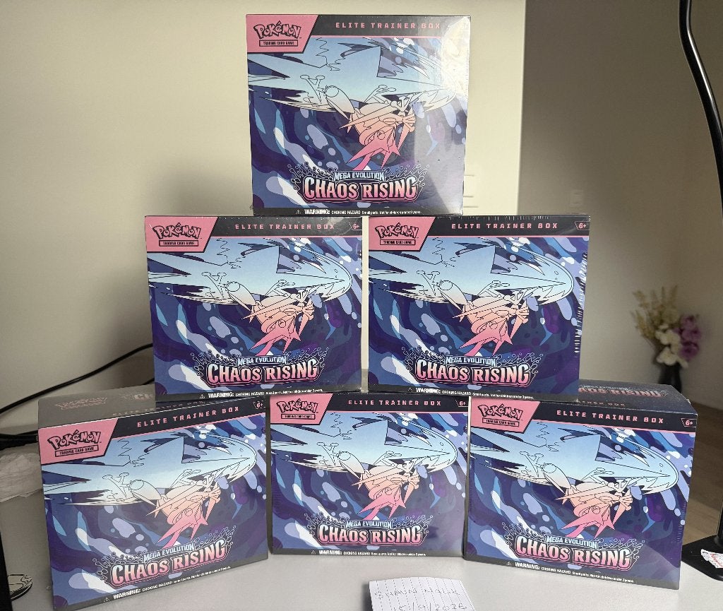 Chaos Rising ETB Elite Trainer Box (sealed) 6x Engels, Enlèvement ou Envoi, Neuf, Booster