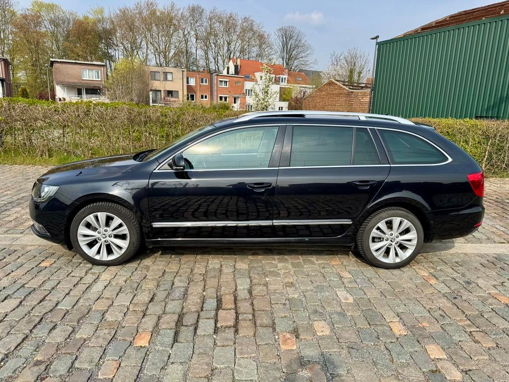 Skoda Superd 1.6 TDi 1r Main 132.000 km Logboek Automaat, Auto's, Skoda, Automaat, Euro 5, Bedrijf, Diesel