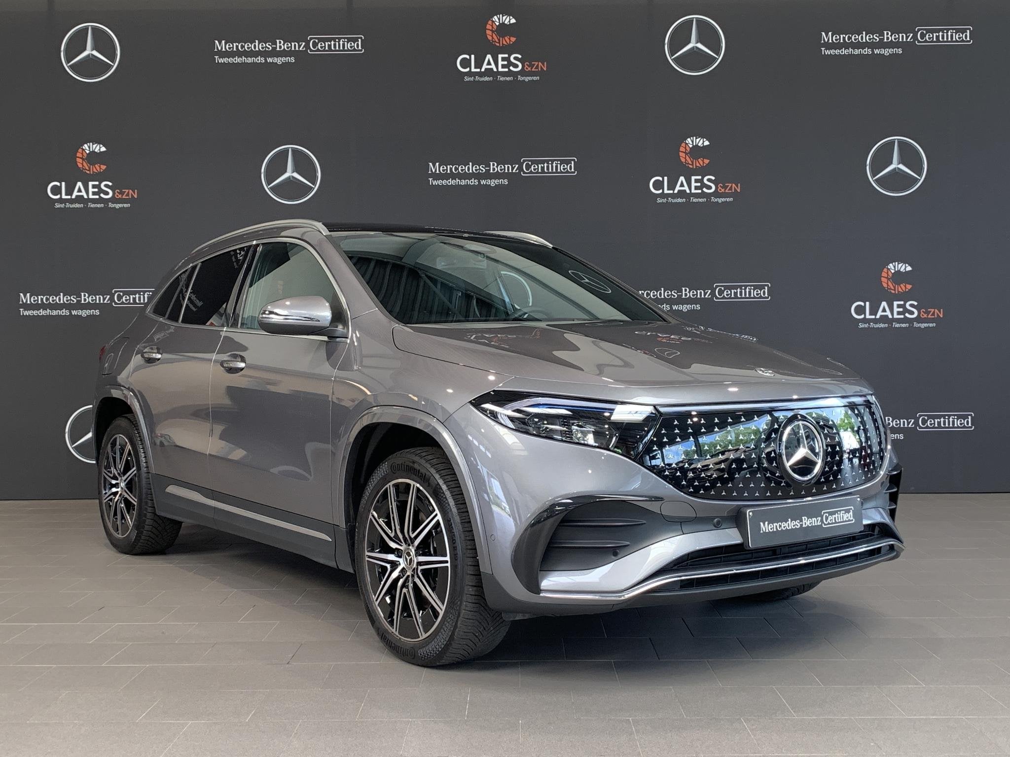 Mercedes-Benz EQA 250+ Star Edition - DOS 8842, Auto's, Mercedes-Benz, Stof, Gebruikt, https://public.car-pass.be/vhr/304095f2-c844-4c60-b4a3-d70d635e54da