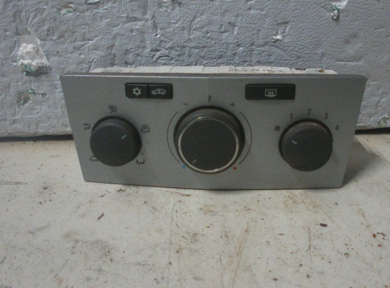 PANNEAU DE COMMANDE CLIMATISATION Opel Astra H GTC (L08), Opel, Opel Automobile GmbH, Utilisé, Kontakt-opel@opel.com