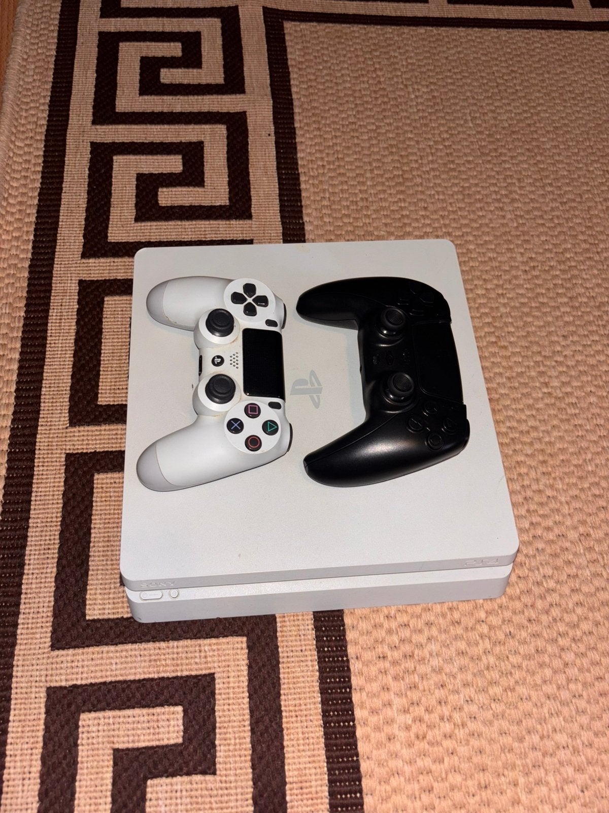 Ps 4 slim wit met 13 games + 2 twee controller, Games en Spelcomputers, Ophalen, Zo goed als nieuw, 500 GB, Slim