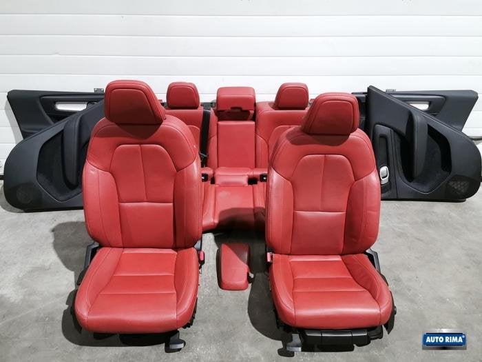 Bekleding Set (compleet) van een Volvo XC40, Gebruikt, -, -, Ophalen of Verzenden
