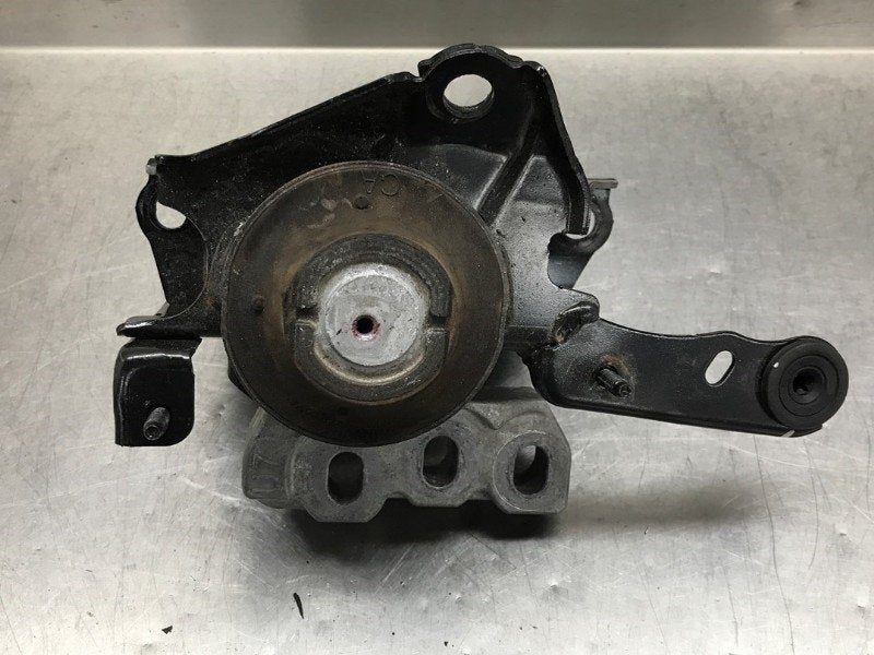 VERSNELLINGSBAKSTEUN ABS Toyota Yaris IV (P21 / PA1 / PH1), Gebruikt, Toyota