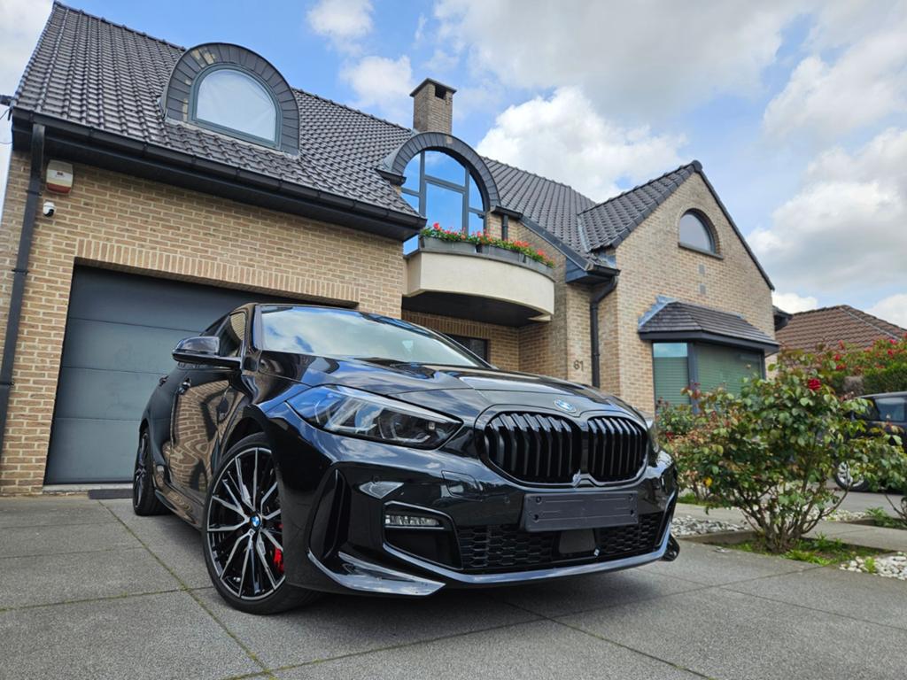 BMW 118i  - ** FULL Black Shadow Line - M PACK - CAMERA **, Cuir, Achat, Euro 6, Entreprise