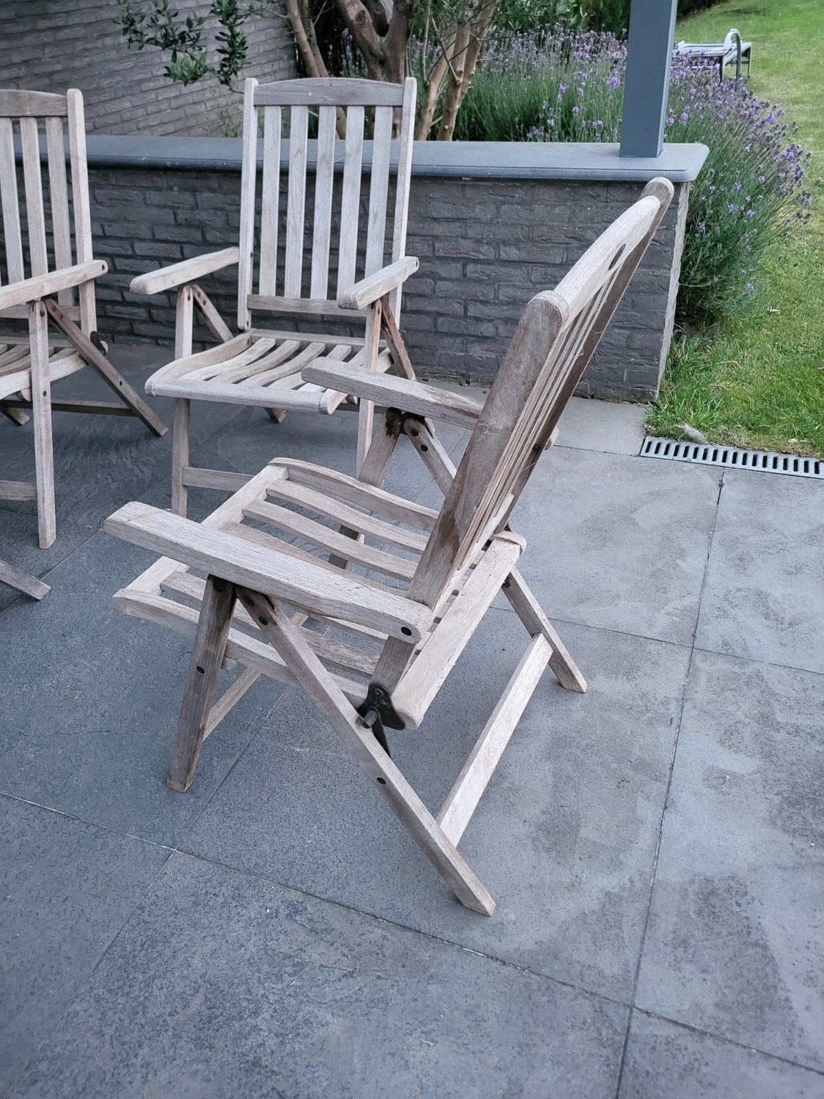 4 teak houten stoelen verstelbaar

Met set van 4 kussens .
Z, Tuin en Terras, Ophalen, Verstelbaar
