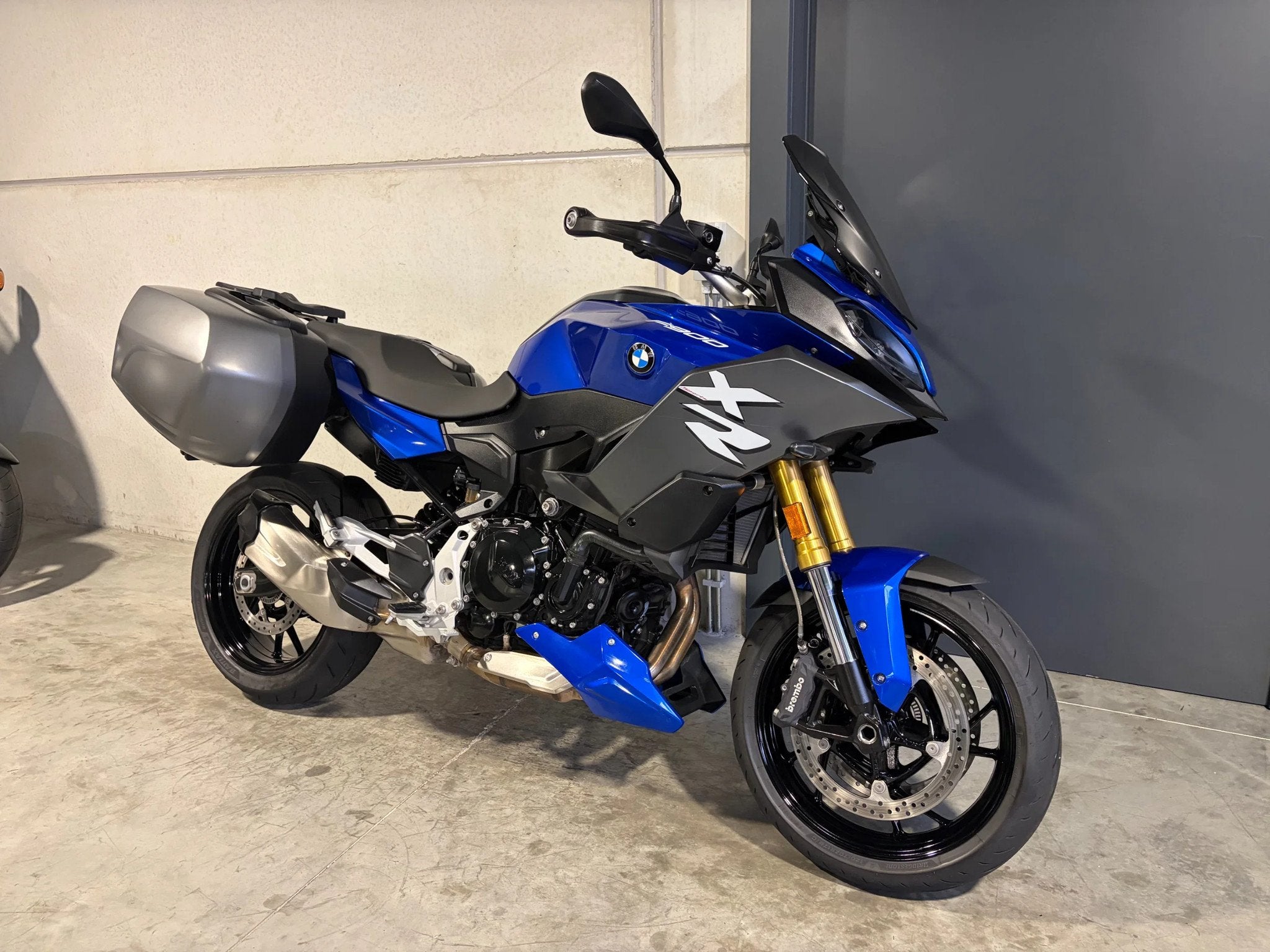 BMW F900XR in topstaat met mooie opties (bj 2023), Bedrijf, 900 cc, Meer dan 35 kW, Toermotor