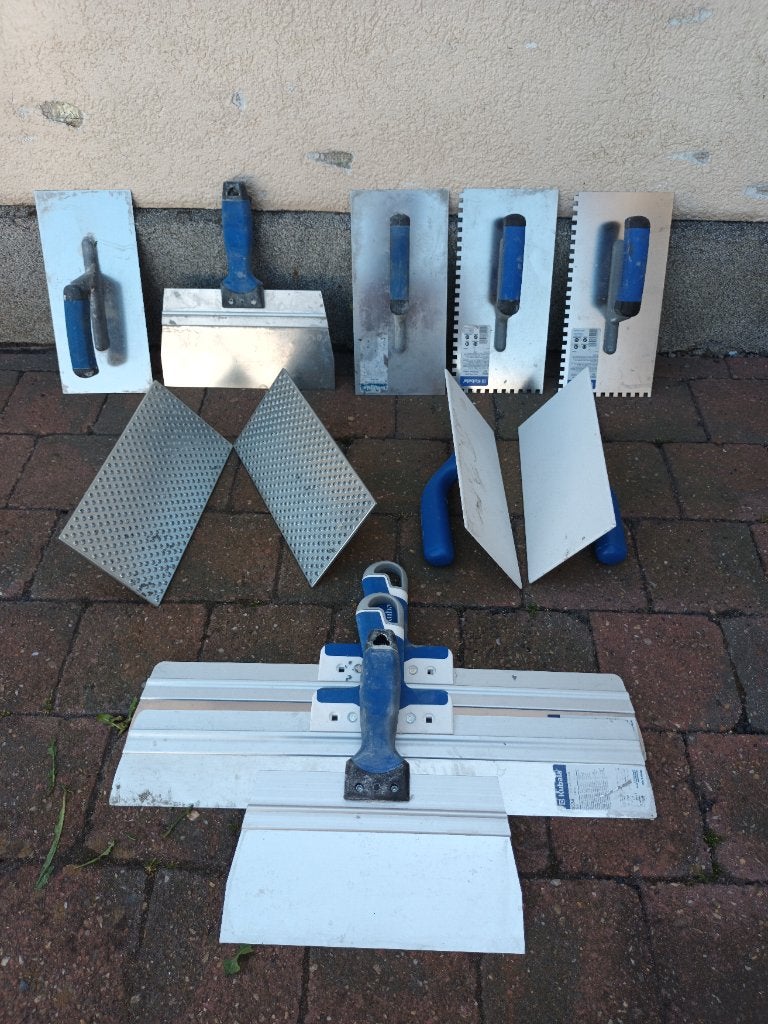 Spatules, Enlèvement
