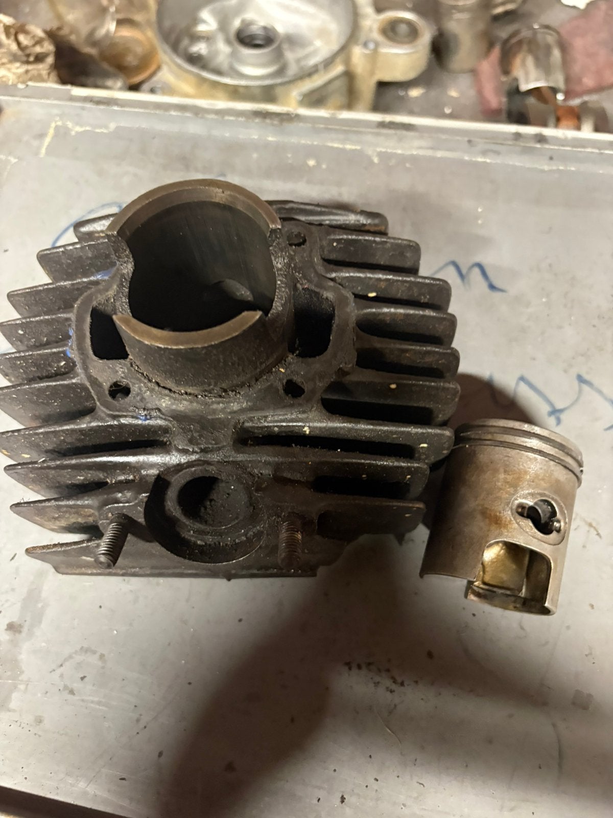 Cylindre honda camino org kl B P2 avec piston org, Enlèvement ou Envoi, Comme neuf, Cylindre