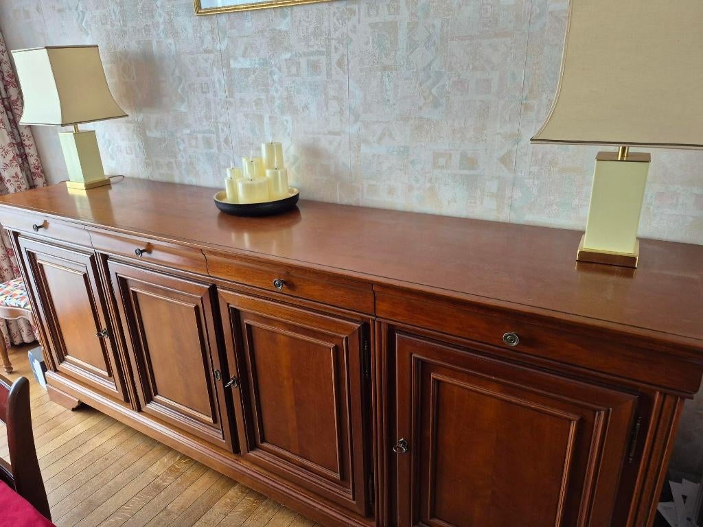 buffet kast, Ophalen