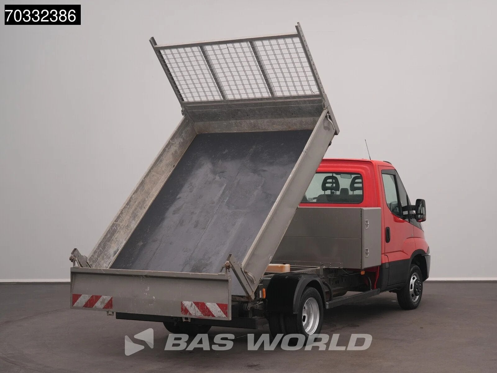 Iveco Daily 35C12 Euro6 Kipper met Kist Dubbellucht 3,5t Tre, Auto's, Gebruikt, Euro 6, Iveco, Lederen bekleding