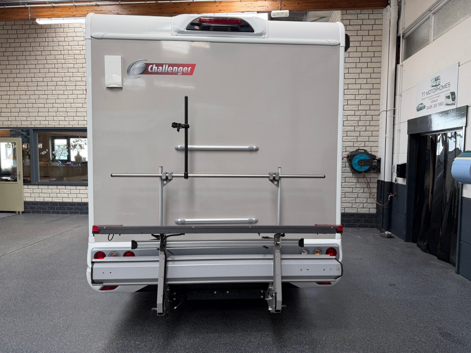 Ford Transit Challenger 250 Édition Start, Caravanes & Camping, Jusqu'à 4, Boîte manuelle, Ford, Douche