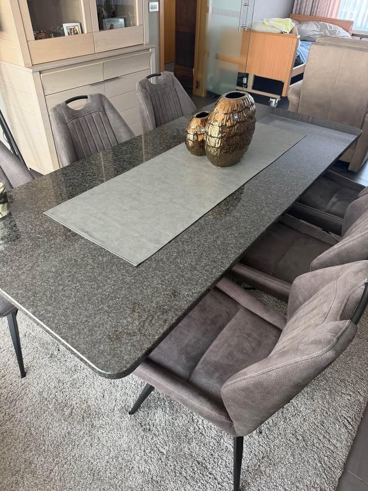 Table basse et table à manger en granit pour 6 à 8 personnes, Maison & Meubles, Tables | Tables à manger, Enlèvement, Comme neuf