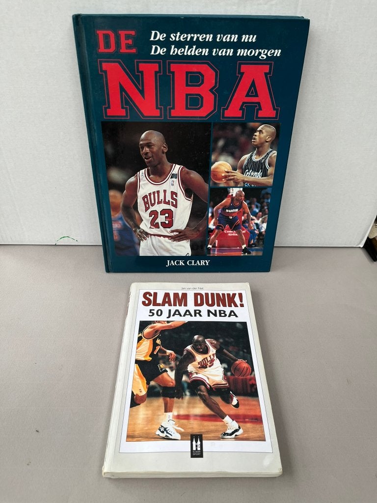 1990 NBA boeken – Michael Jordan – Slam Dunk! 50 jaar NBA, Ophalen of Verzenden, Gebruikt, Overige typen