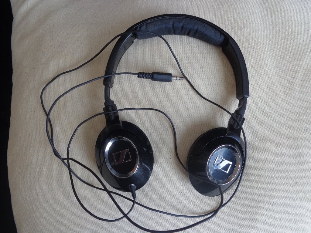 2 Casques Hi Fi Sennheiser et Sony, TV, Hi-fi & Vidéo, Enlèvement ou Envoi, Sennheiser, Manuel, Autres types