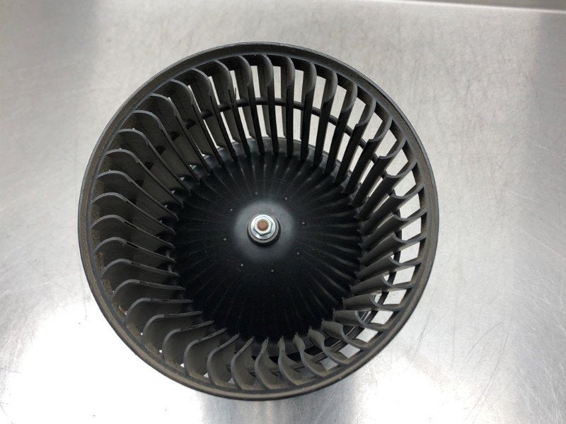 VENTILATEUR RADIATEUR MOTEUR Nissan Qashqai (J11), Autos : Pièces & Accessoires, Dhr. M. Roggen, Stadsweg 37 37
9917 PV  WIRDUM GR., NL