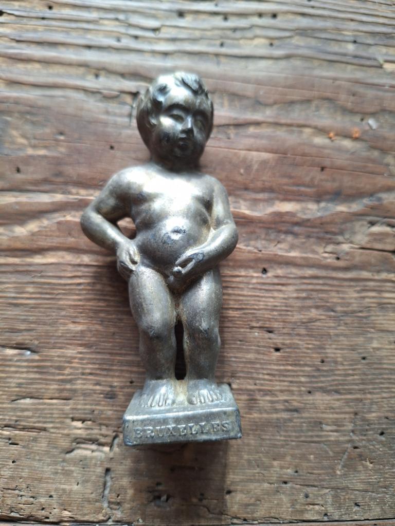 Pisse masculine ancienne, Enlèvement ou Envoi