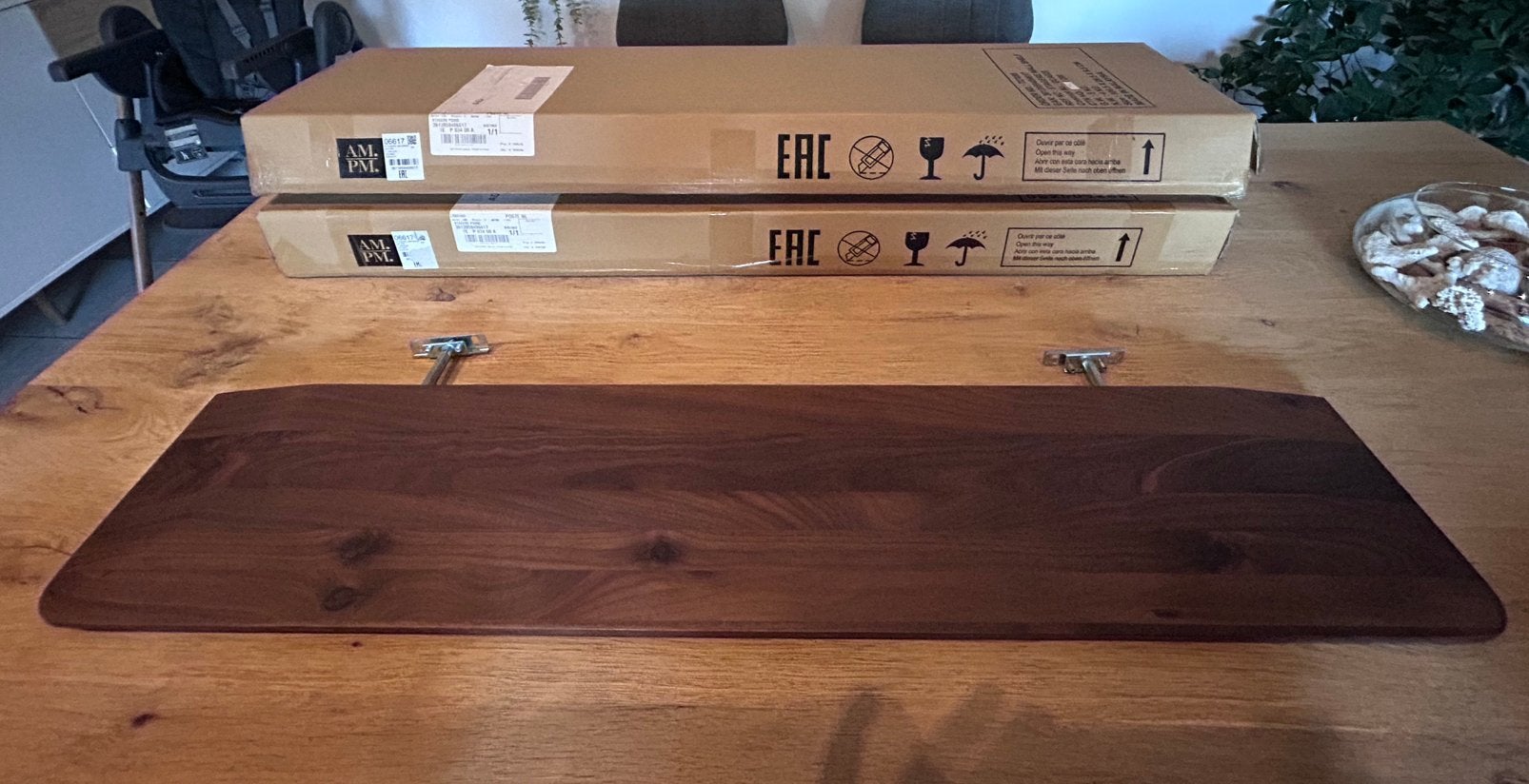 Étagères en noyer massif, Maison & Meubles, Neuf, Bois, Enlèvement, Avec support