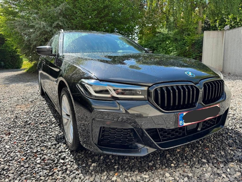BMW 530e xDrive Touring M-Sport Full options TVA déductible, Autos, Cuir, 215 kW, Phares entièrement LED, Carnet d'entretien