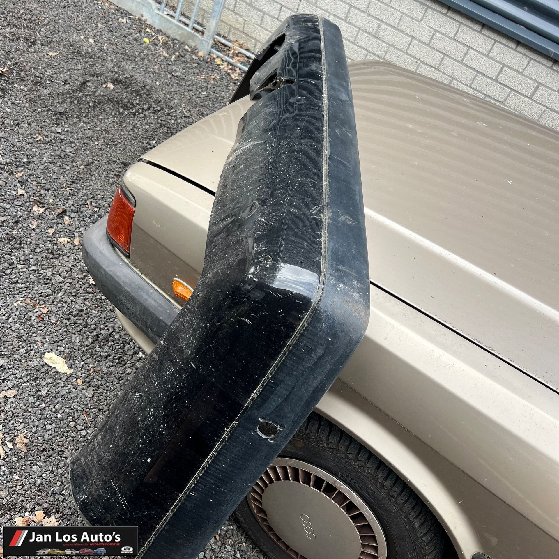 Audi 5000 typ 44 c3 achterbumper, Arrière, -, Origine de la pièce connue, Audi